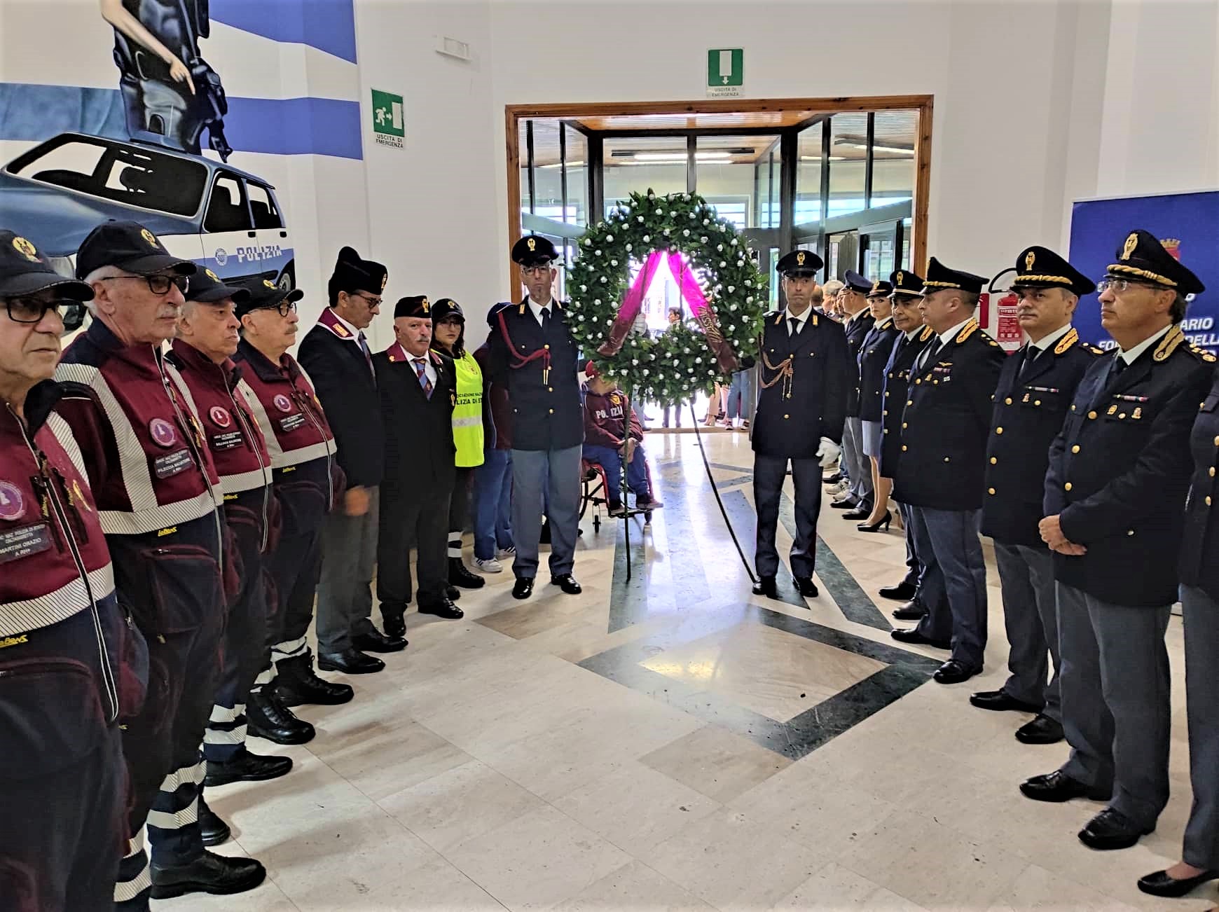 Caltanissetta, ricorrenza di San Michele Arcangelo, Santo Patrono della  Polizia di Stato - TFN